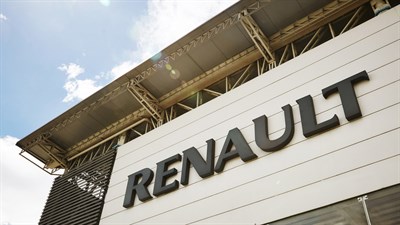 Renault Z.E. - Quick charging in a Renault dealership